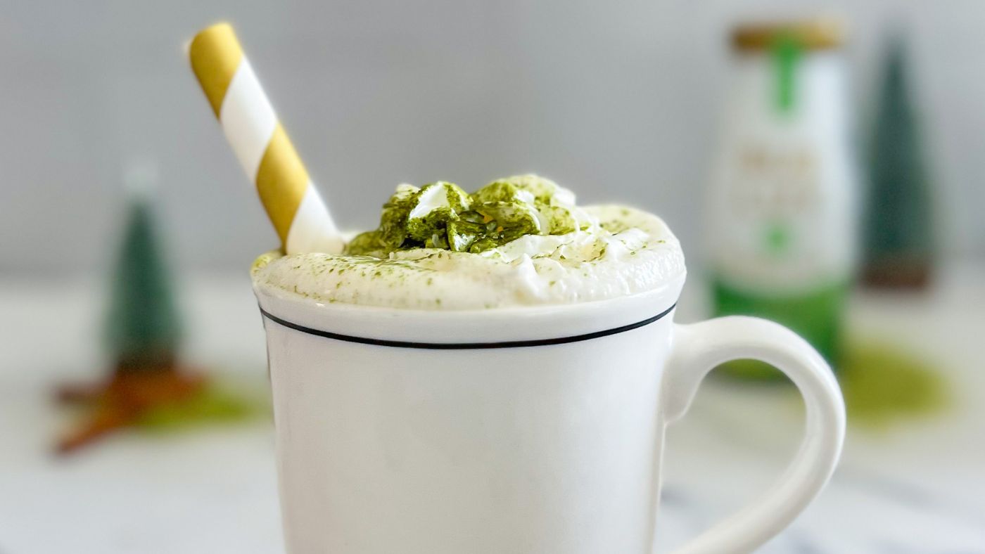 Green Grinch Matcha Soy Latte – BUBLUV